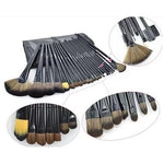 24 Piece High Quality Makeup Brush Set - BelleHarris