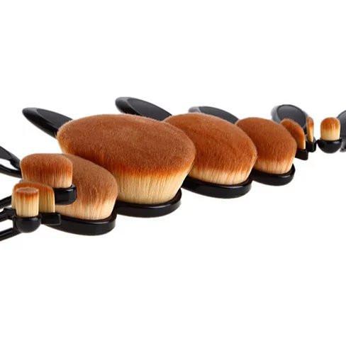 Beauty Experts Set of 10 Oval Beauty Brushes - BelleHarris