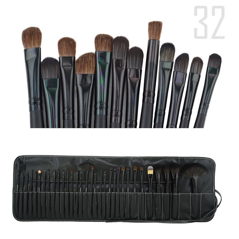 Sculptor 32 Piece High Quality Wooden Makeup Brush Set - BelleHarris